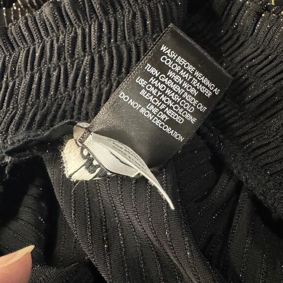 Torrid SZ 0R (Large) Wide Leg Pants Striped Metallic Elastic Waist Pockets - Picture 7 of 7